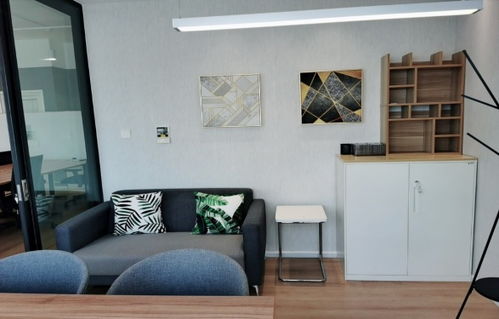 悠樂匯精裝修帶家具辦公樓，隨時看房出租，專業(yè)服務(wù)來自北京我愛我家